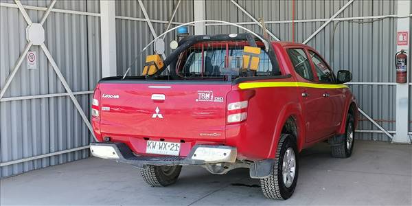 MITSUBISHI L200 KATANA 2.5 - Imagen 8