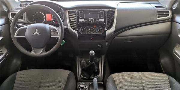 MITSUBISHI L200 KATANA 2.5 - Imagen 15