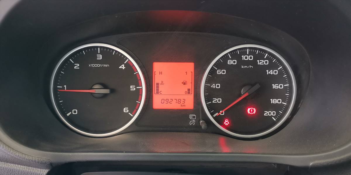 MITSUBISHI L200 KATANA 2.5 - Imagen 48