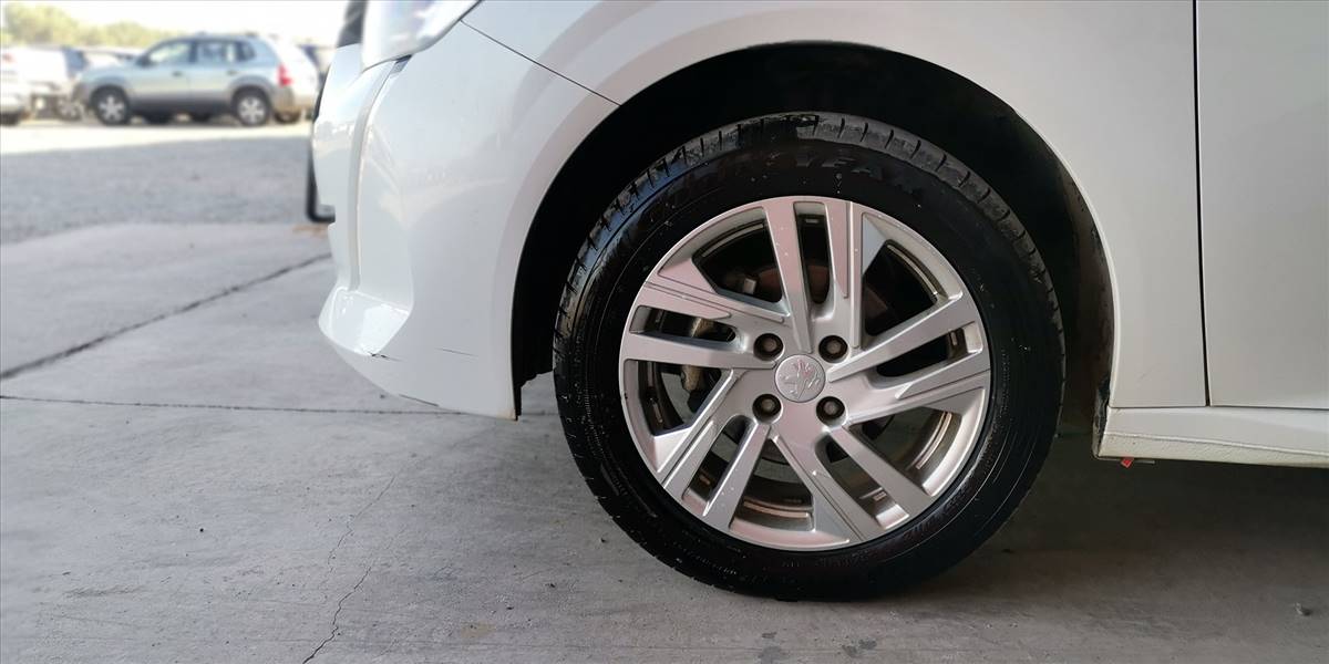 PEUGEOT 208 STYLE PURETECH 75 1.2 - Imagen 21