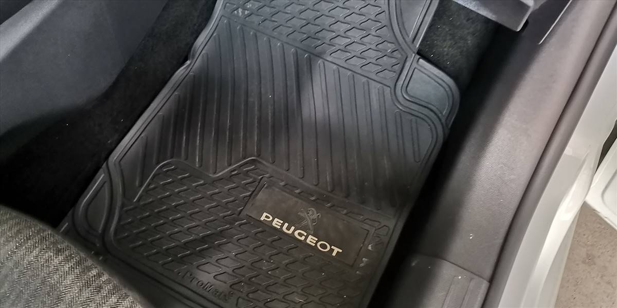 PEUGEOT 208 STYLE PURETECH 75 1.2 - Imagen 34