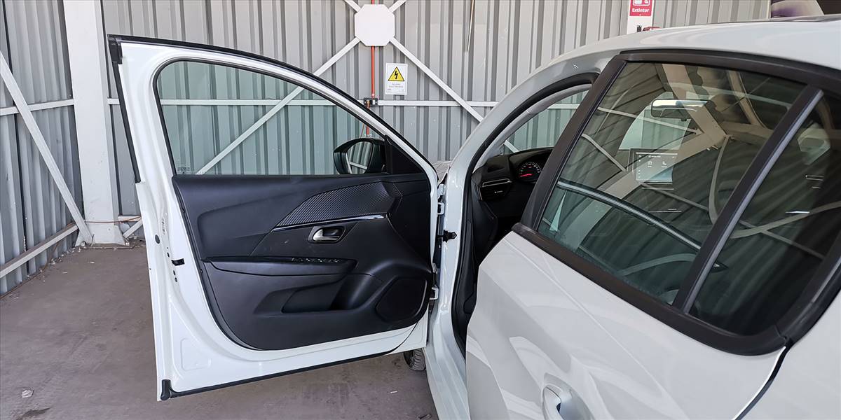 PEUGEOT 208 STYLE PURETECH 75 1.2 - Imagen 28