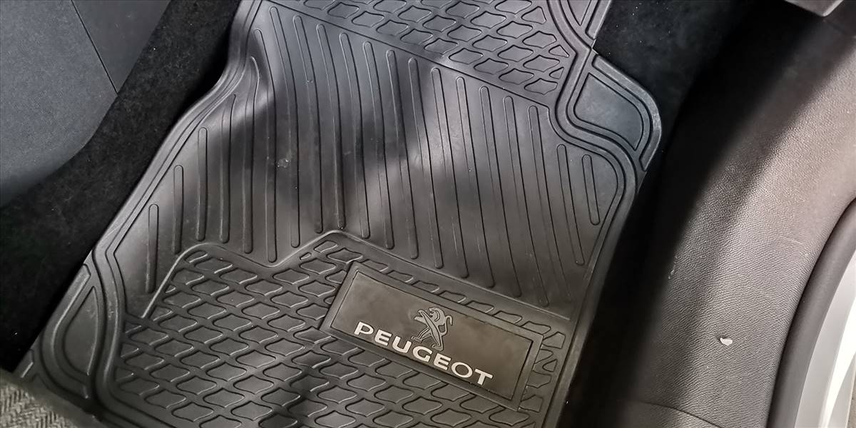 PEUGEOT 208 STYLE PURETECH 75 1.2 - Imagen 30