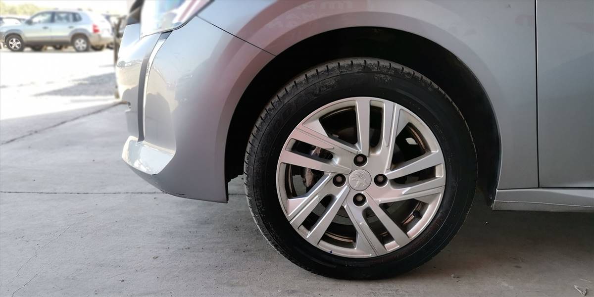 PEUGEOT 208 STYLE PURETECH 75 1.2 - Imagen 21