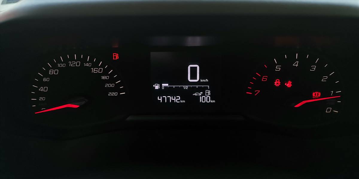 PEUGEOT 208 STYLE PURETECH 75 1.2 - Imagen 27