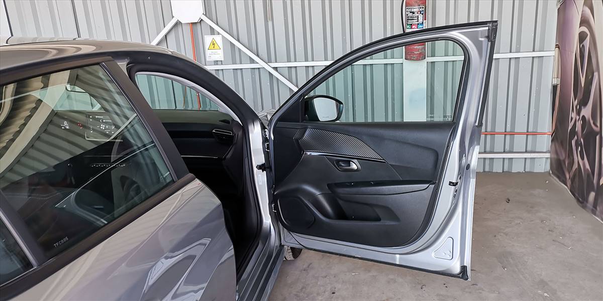 PEUGEOT 208 STYLE PURETECH 75 1.2 - Imagen 32