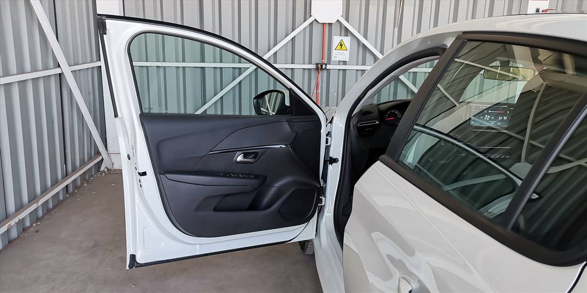 PEUGEOT 208 PURETECH 75 MT 1.2 - Imagen 28