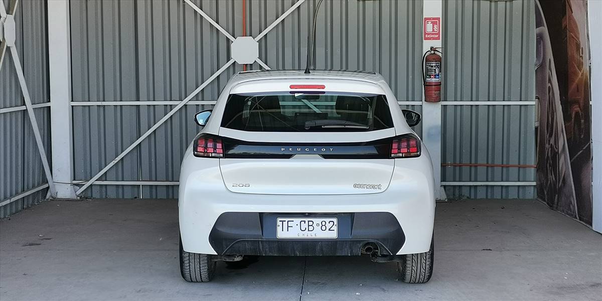 PEUGEOT 208 STYLE PURETECH 75 1.2 - Imagen 12