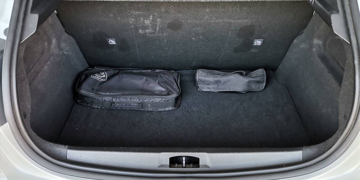 PEUGEOT 208 STYLE PURETECH 75 1.2 - Imagen 14