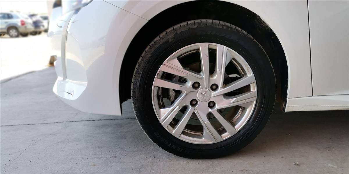 PEUGEOT 208 STYLE PURETECH 75 1.2 - Imagen 18