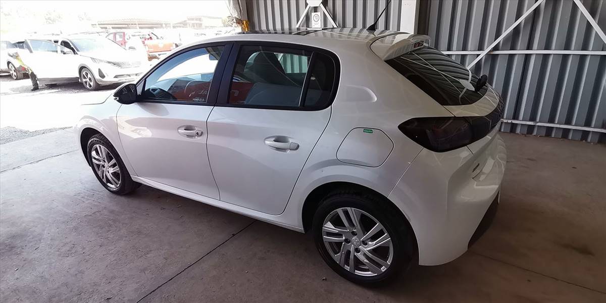 PEUGEOT 208 STYLE PURETECH 75 1.2 - Imagen 10