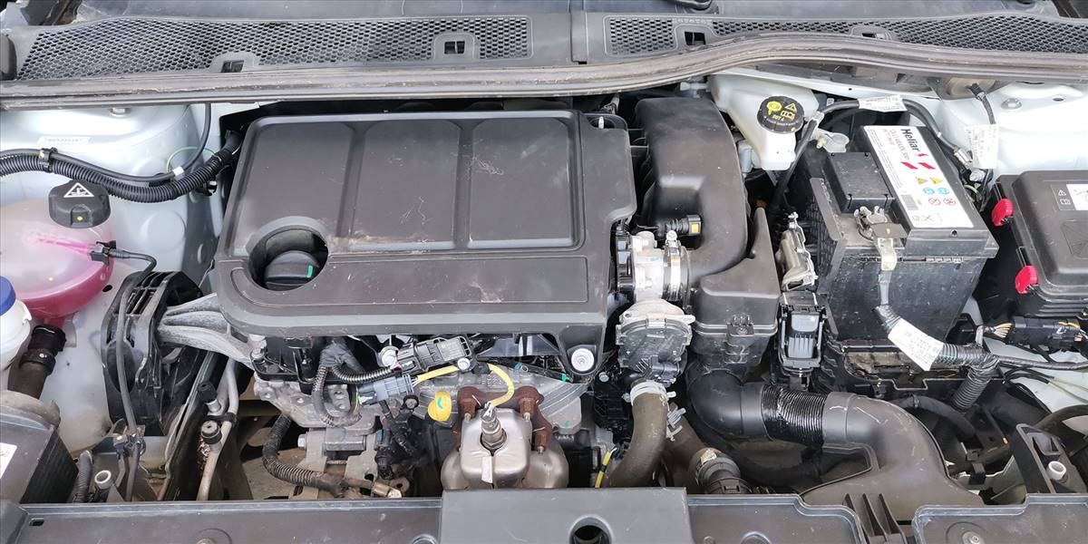 PEUGEOT 208 STYLE PURETECH 75 1.2 - Imagen 16