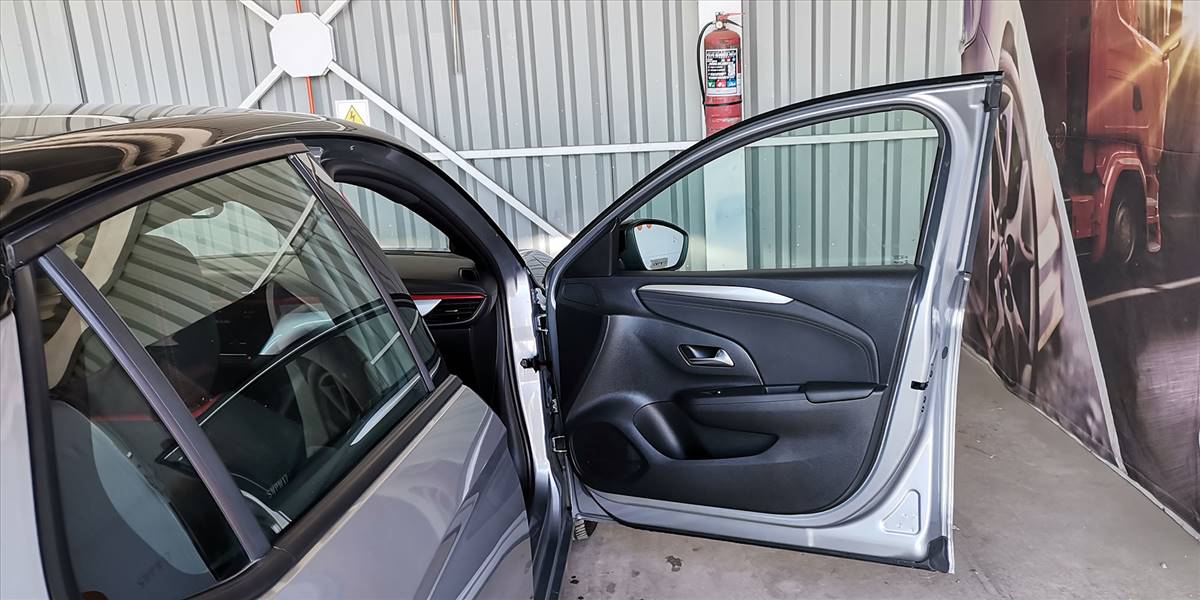 OPEL CORSA 100 1.2 AUT - Imagen 29