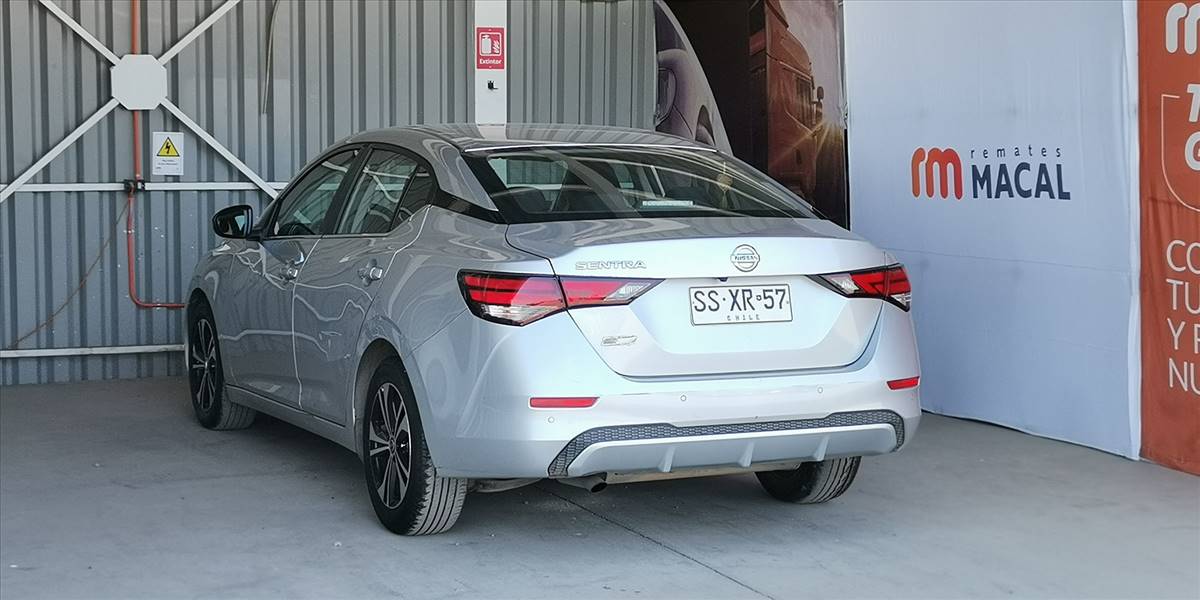NISSAN SENTRA MT 2.0 - Imagen 8