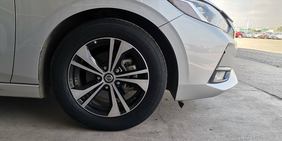 NISSAN SENTRA MT 2.0 - Imagen 20