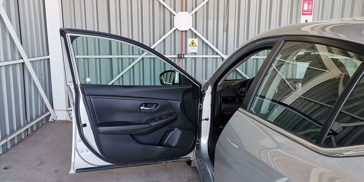 NISSAN SENTRA MT 2.0 - Imagen 30