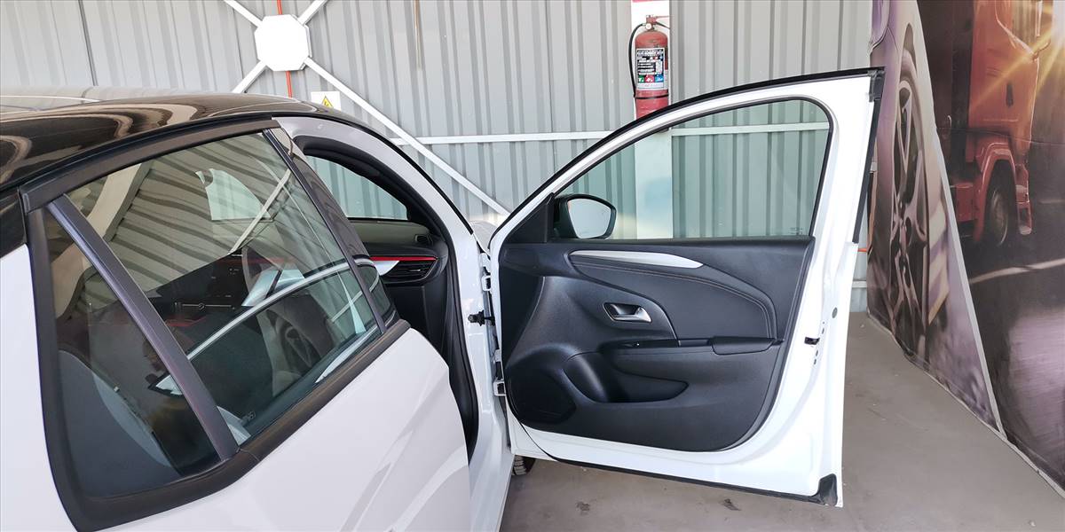 OPEL CORSA 100 1.2 AUT - Imagen 29