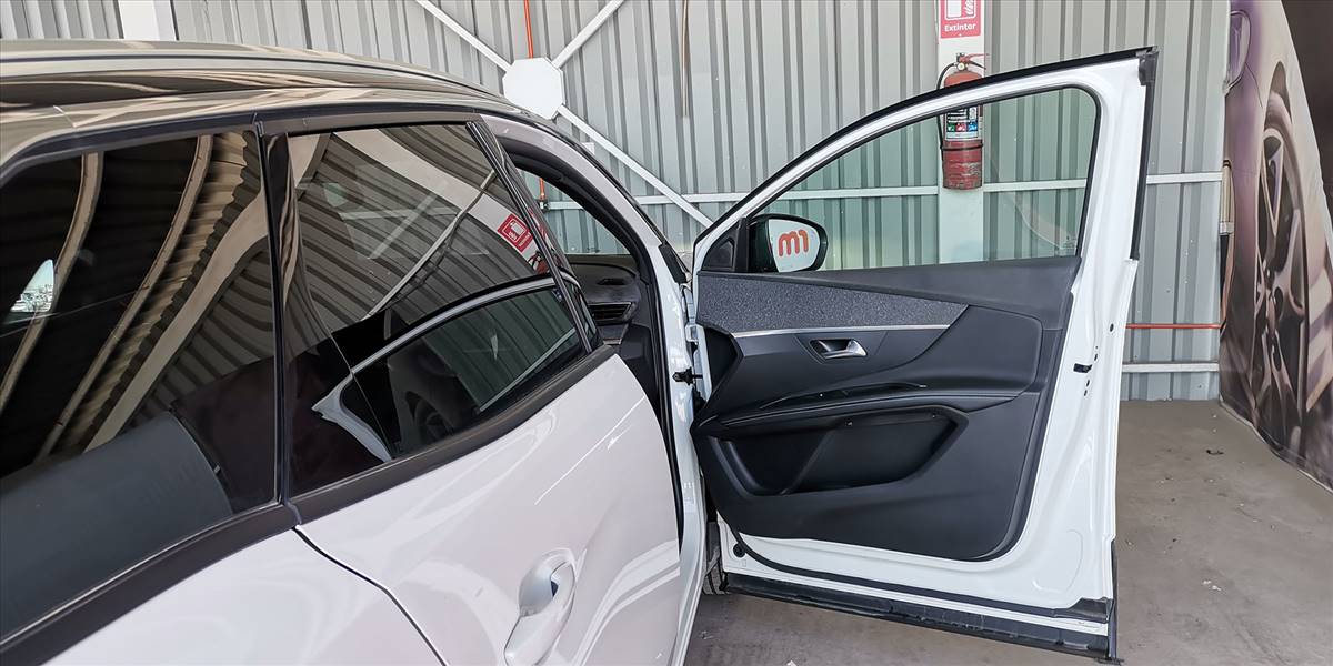 PEUGEOT 3008 BLUE HDI 130 EAT8 1.5 AUT - Imagen 28