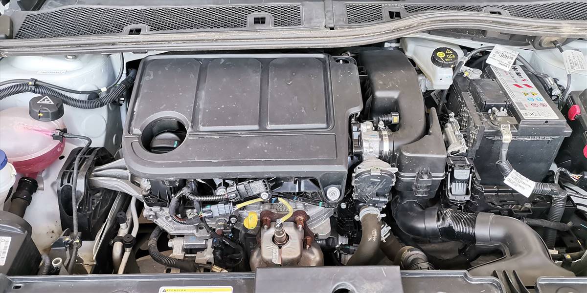 PEUGEOT 208 STYLE PURETECH 75 1.2 - Imagen 19
