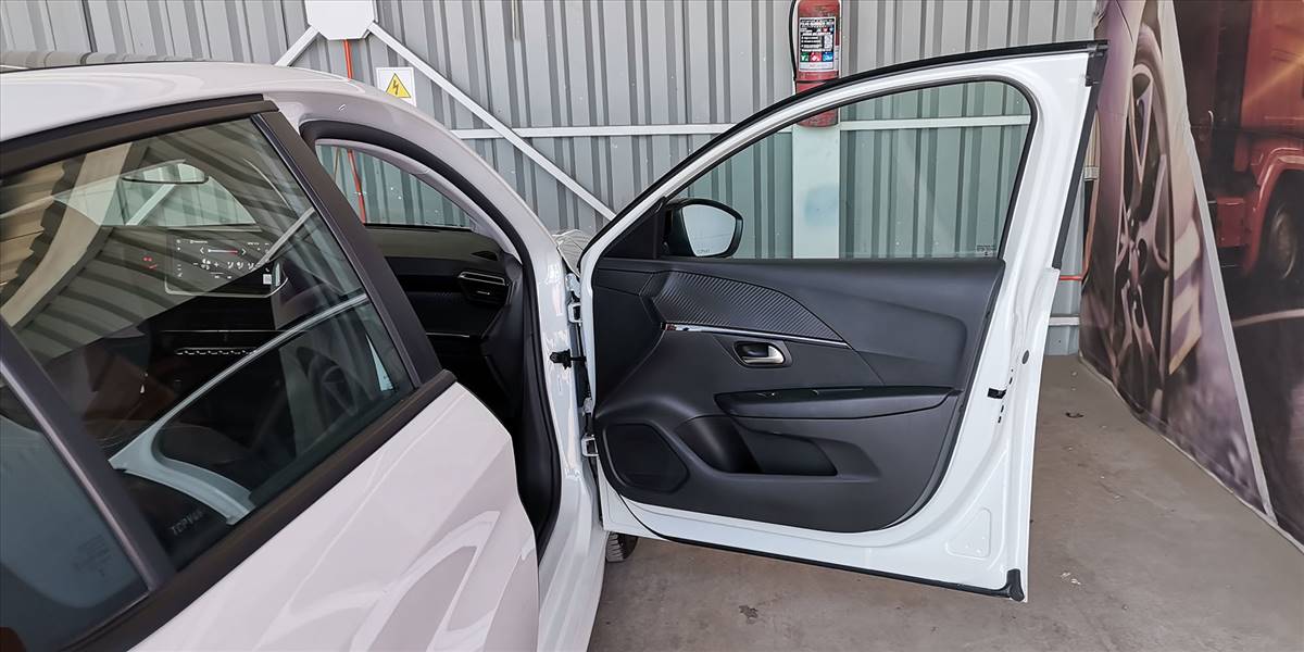 PEUGEOT 208 STYLE PURETECH 75 1.2 - Imagen 32