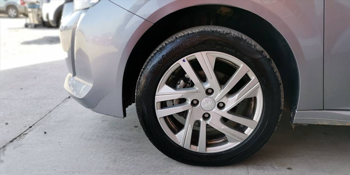 PEUGEOT 208 PURETECH 75 MT 1.2 - Imagen 35