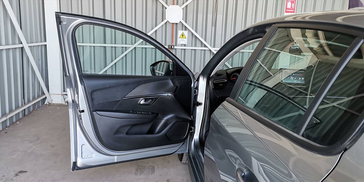PEUGEOT 208 PURETECH 75 MT 1.2 - Imagen 56