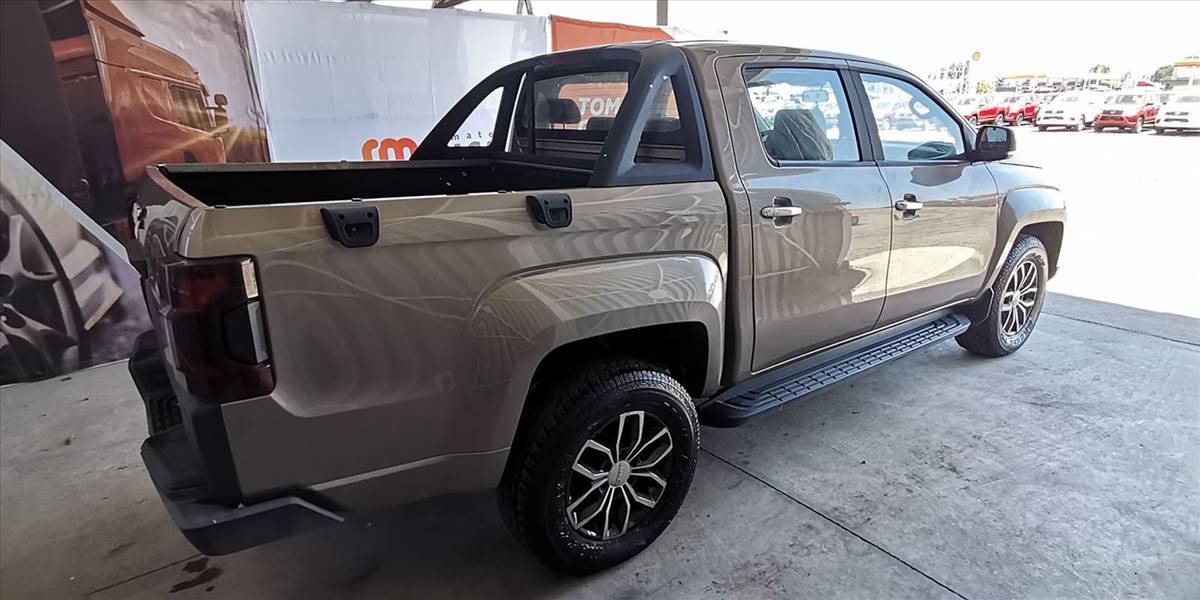 JMC VIGUS PLUS 4X4 2.4 - Imagen 11
