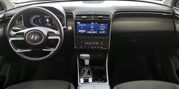 HYUNDAI TUCSON NX4 2.0 AUT - Imagen 8