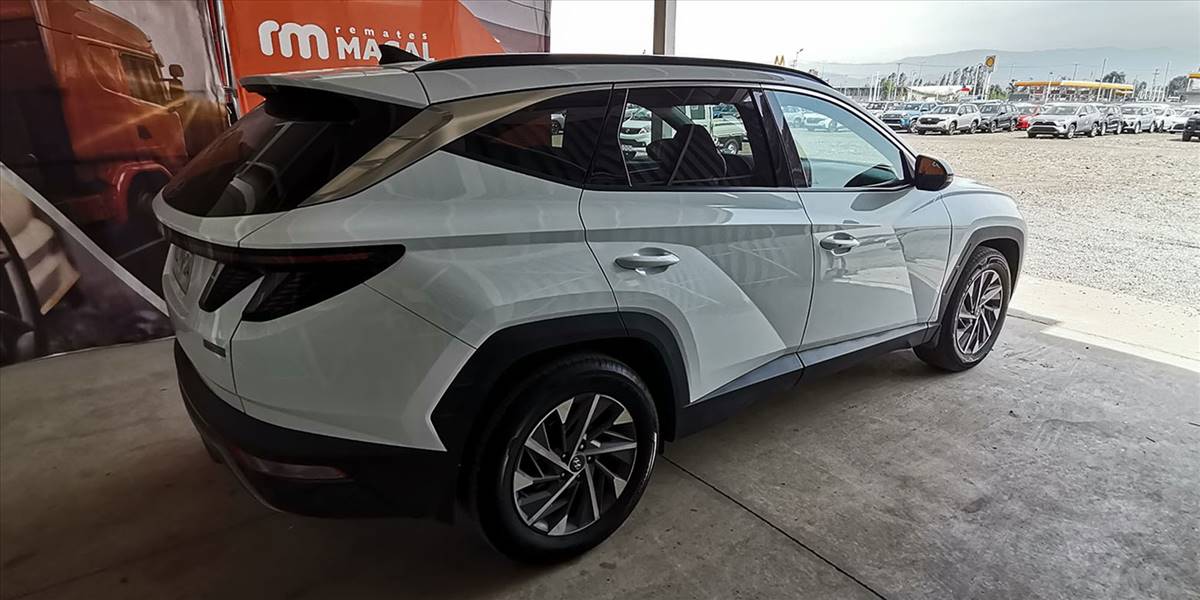 HYUNDAI TUCSON NX4 2.0 AUT - Imagen 11