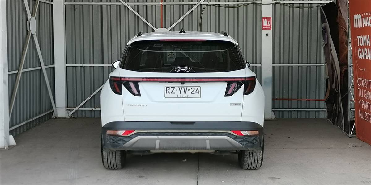 HYUNDAI TUCSON NX4 2.0 AUT - Imagen 12