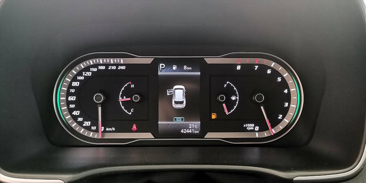 HYUNDAI TUCSON NX4 2.0 AUT - Imagen 24