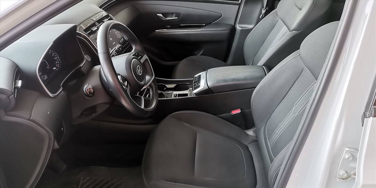 HYUNDAI TUCSON NX4 2.0 AUT - Imagen 25