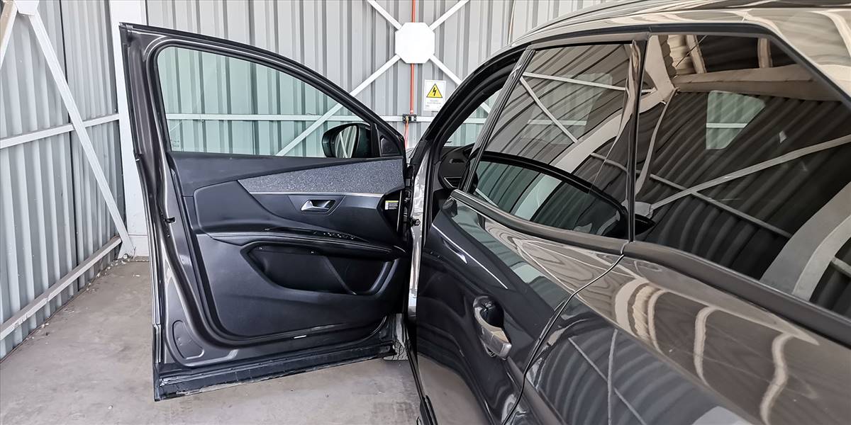 PEUGEOT 3008 BLUE HDI 130 EAT8 1.5 AUT - Imagen 27