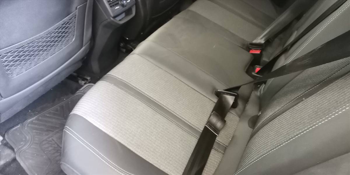PEUGEOT 3008 BLUE HDI 130 EAT8 1.5 AUT - Imagen 37