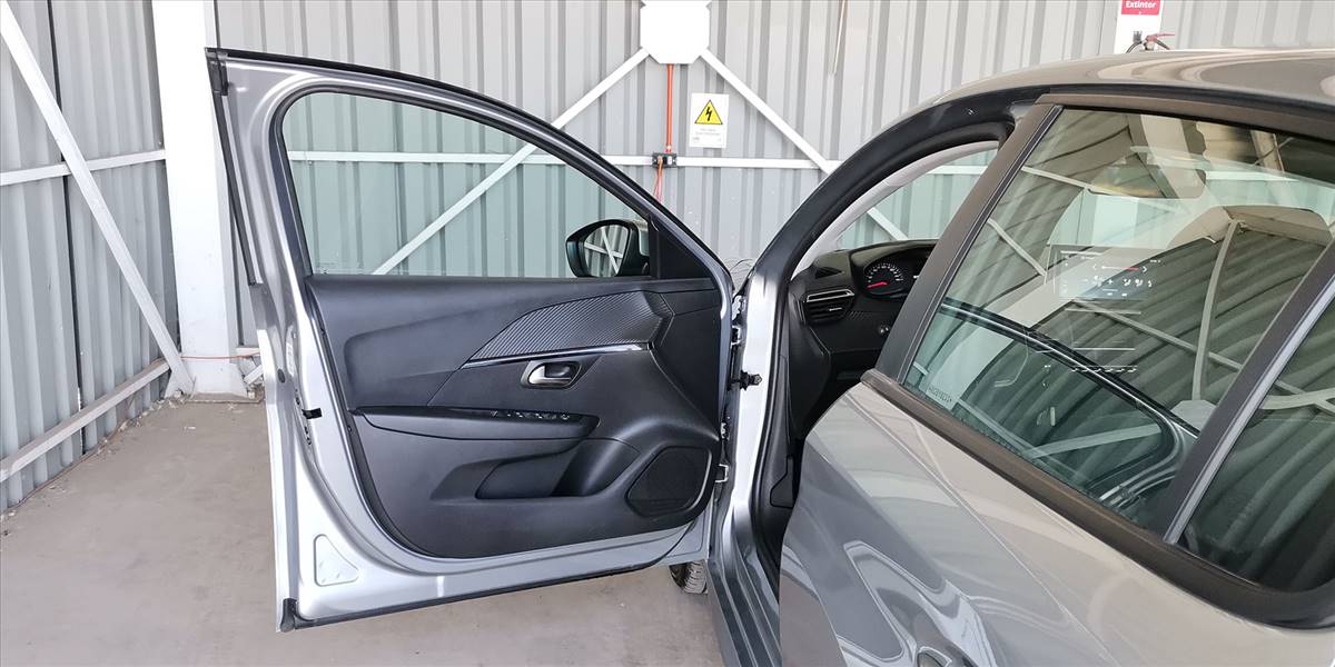 PEUGEOT 208 PURETECH 75 MT 1.2 - Imagen 31