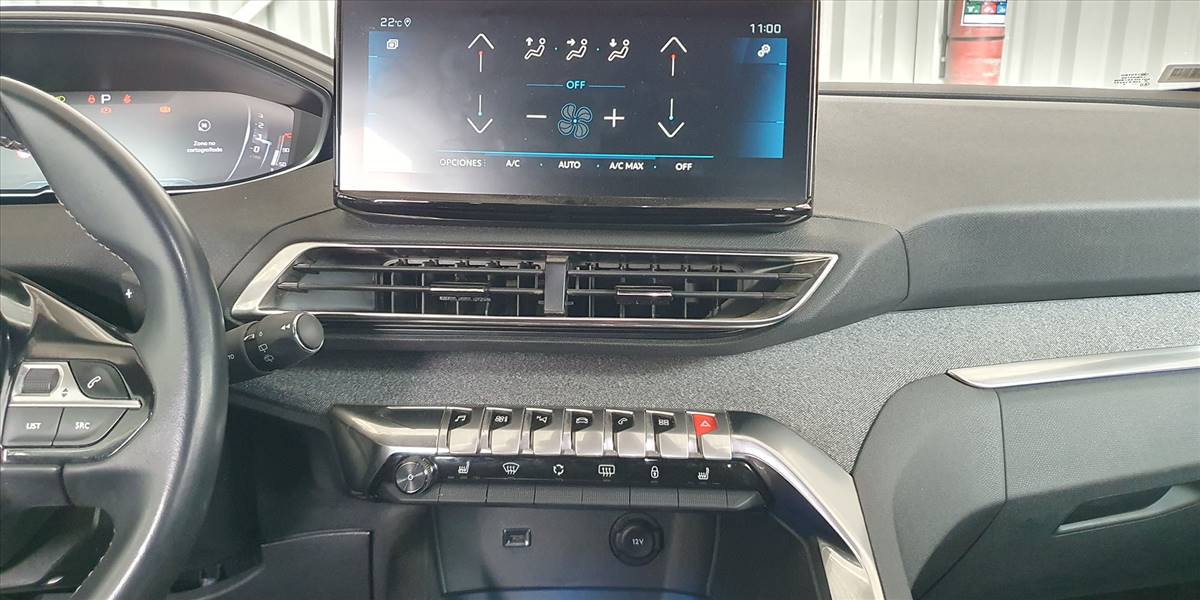 PEUGEOT 3008 BLUE HDI 130 EAT8 1.5 AUT - Imagen 23