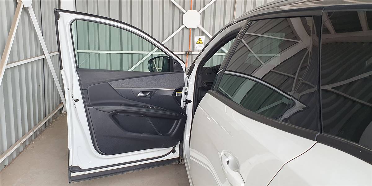 PEUGEOT 3008 BLUE HDI 130 EAT8 1.5 AUT - Imagen 27