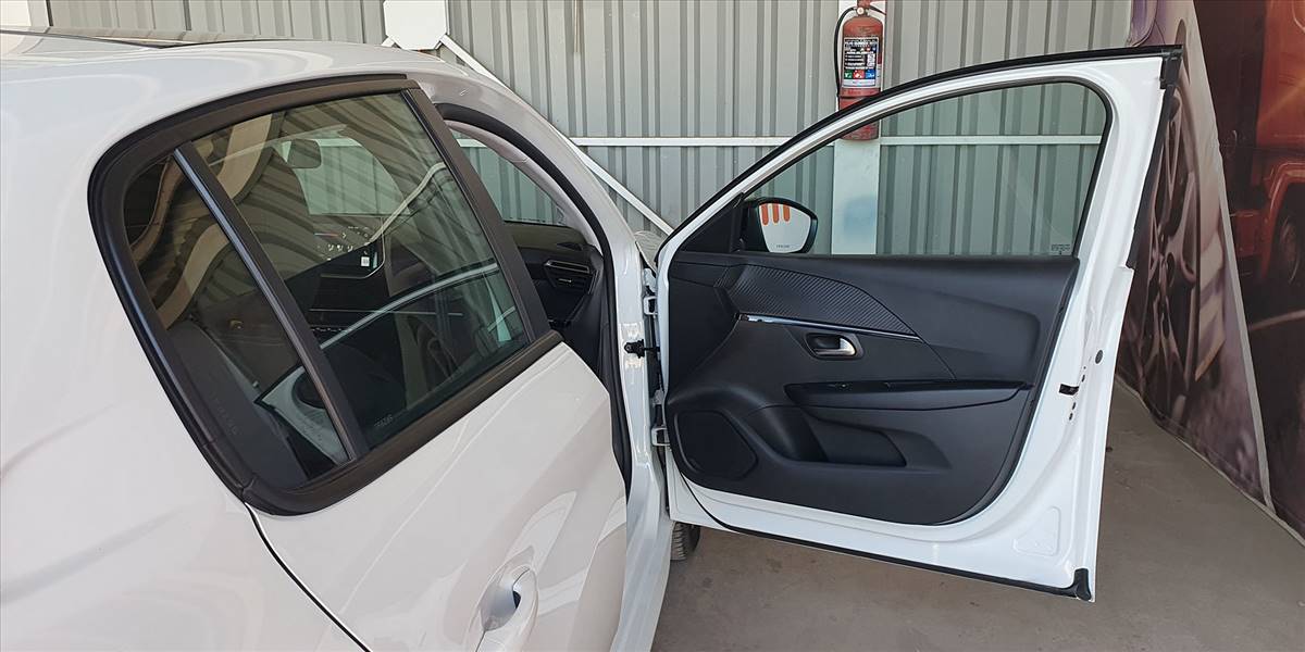 PEUGEOT 208 STYLE PURETECH 75 1.2 - Imagen 31