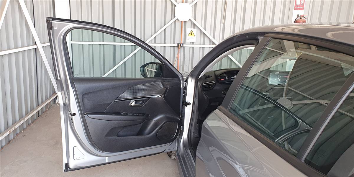 PEUGEOT 208 STYLE PURETECH 75 1.2 - Imagen 28