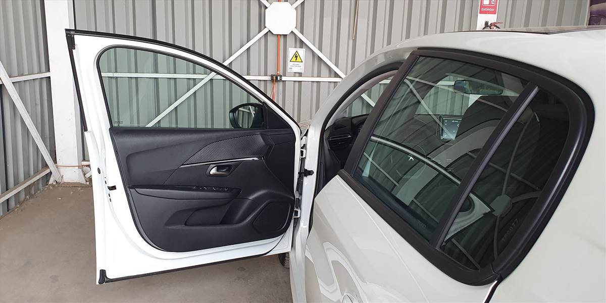 PEUGEOT 208 STYLE PURETECH 75 1.2 - Imagen 28