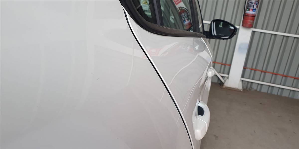 PEUGEOT 208 STYLE PURETECH 75 1.2 - Imagen 39