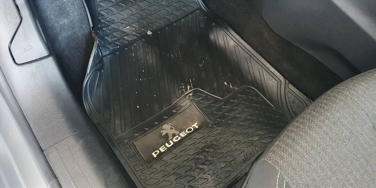 PEUGEOT 208 STYLE PURETECH 75 1.2 - Imagen 32