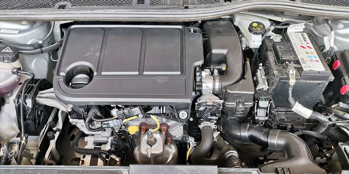 PEUGEOT 208 STYLE PURETECH 75 1.2 - Imagen 16