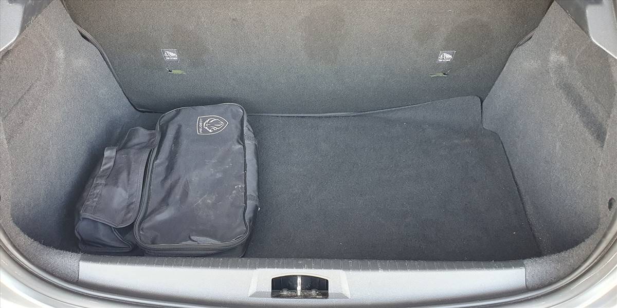 PEUGEOT 208 STYLE PURETECH 75 1.2 - Imagen 17