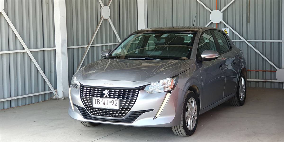 PEUGEOT 208 PURETECH 75 MT 1.2 - Imagen 1