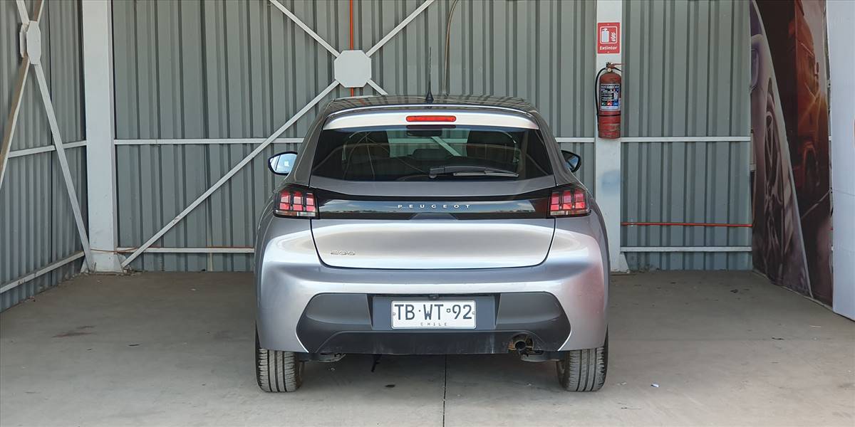 PEUGEOT 208 PURETECH 75 MT 1.2 - Imagen 15