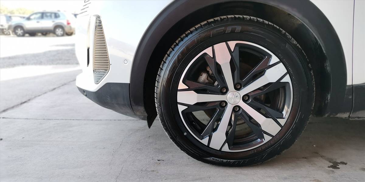 PEUGEOT 3008 BLUE HDI 130 EAT8 1.5 AUT - Imagen 18