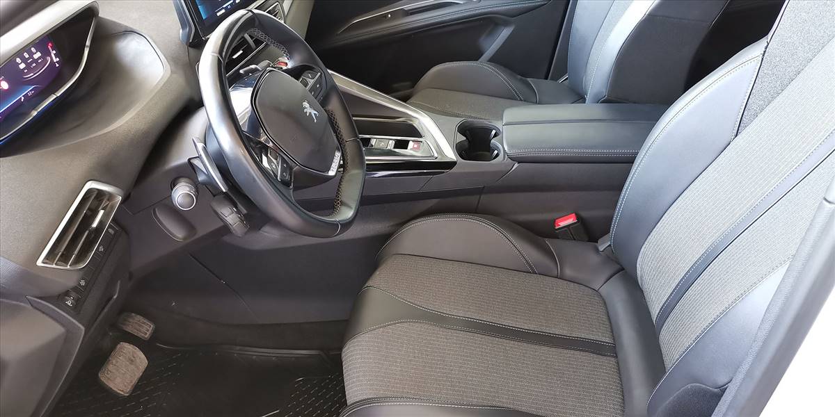 PEUGEOT 3008 BLUE HDI 130 EAT8 1.5 AUT - Imagen 25
