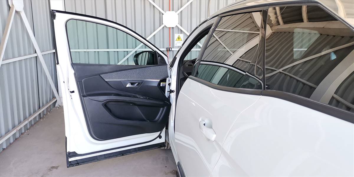 PEUGEOT 3008 BLUE HDI 130 EAT8 1.5 AUT - Imagen 27