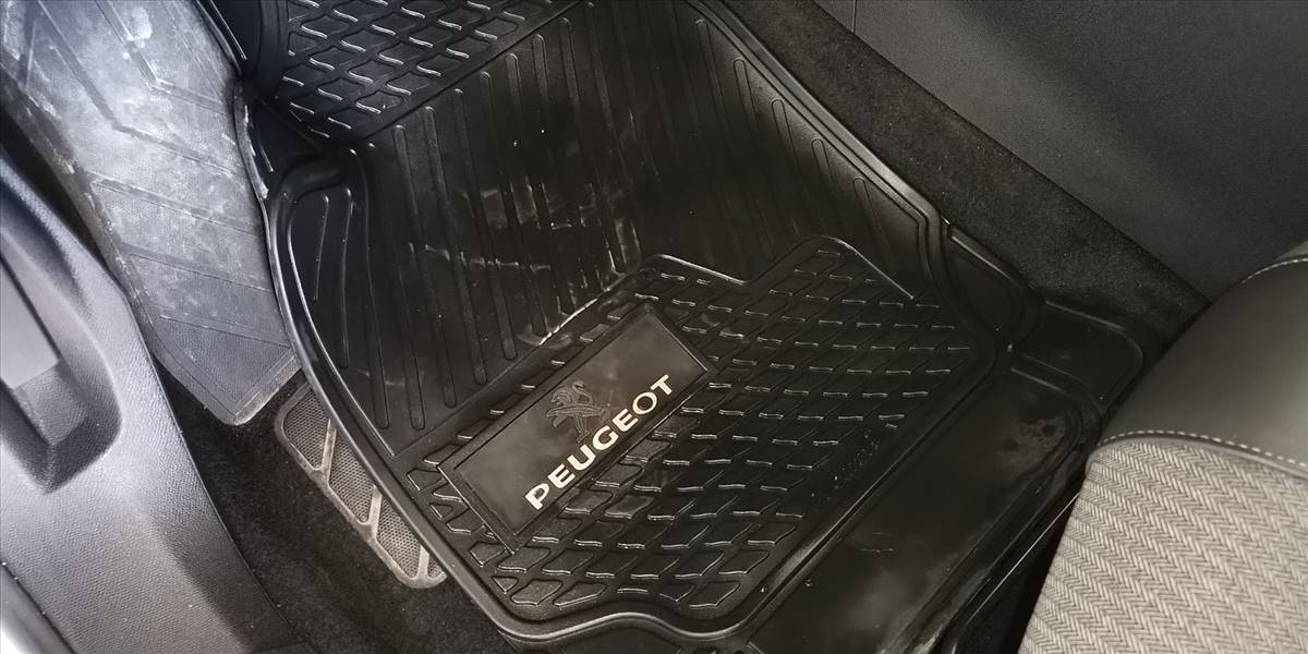 PEUGEOT 3008 BLUE HDI 130 EAT8 1.5 AUT - Imagen 29